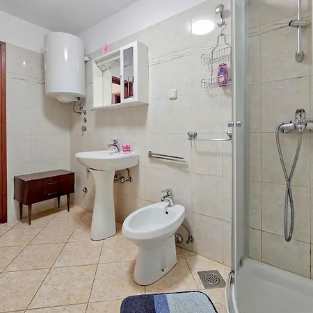 Viola Two Apartment Novigrad (Istria)