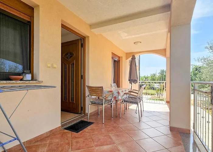 Viola Two Διαμέρισμα *